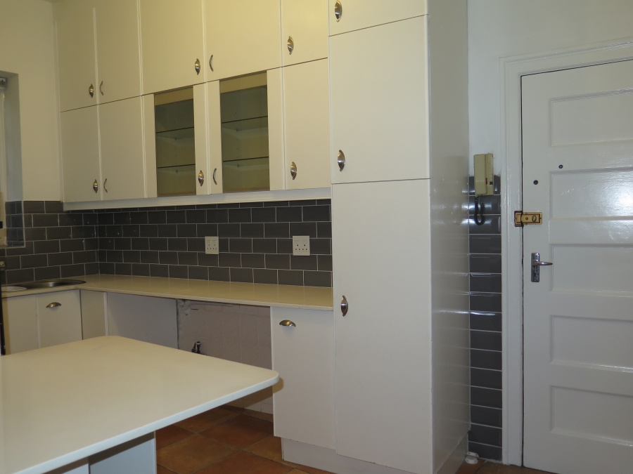 To Let 2 Bedroom Property for Rent in Rondebosch Western Cape